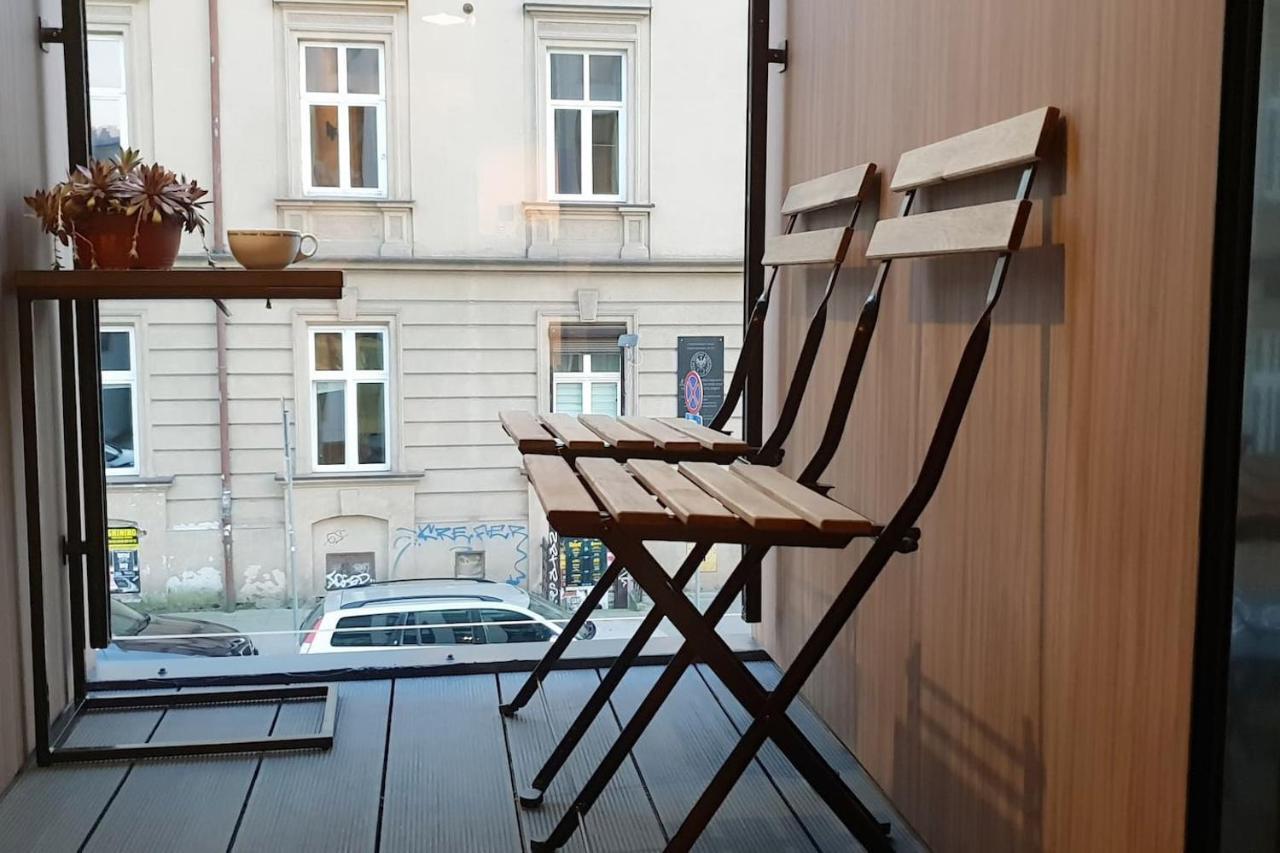 Boutique 108 - Old City, Luxury Apt. With A Garage Krakow Dış mekan fotoğraf